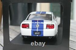 118 FORD MUSTANG SHELBY GT500 2005 AUTOART RARE! Certificate included