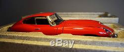 1/18 Autoart Jaguar E -type Series 1 Coupe In Red-stunning-new-rare