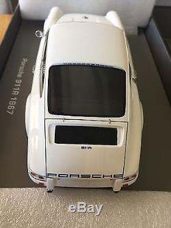 1/18 PORSCHE 911 R 1967 White delivery SPARK