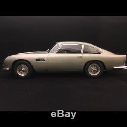 Aston Martin DB5 1964 argent 1/12 GT Spirit GT765