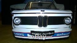 BMW 2002 Turbo 118 Auto art Millenniun Model die-cast Car in White