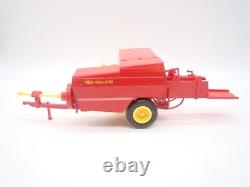 Bourbon 1/32 Presse Botteleuse New Holland Promotionnel 1964 Ancien