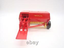 Bourbon 1/32 Presse Botteleuse New Holland Promotionnel 1964 Ancien