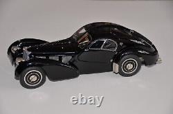 CMC 1/18 Bugatti 57 SC Atlantic coupé chassis-Nr. 57.591 noire ref. M-085