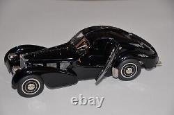 CMC 1/18 Bugatti 57 SC Atlantic coupé chassis-Nr. 57.591 noire ref. M-085