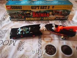 Corgi Batmobile 267 & Batboat 107 Gift Set 3 GS3 rare box