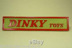 DINKY TOYS FRANCE. Prisme toblerone DINKY TOYS