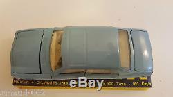 Dinky Toys 1415 Peugeot 504 en boîte d'origine