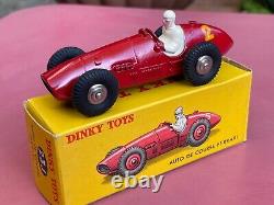 Dinky Toys 23J FERRARI F1 Course N° 2 Neuf Mint in Box ancien Stock magasin
