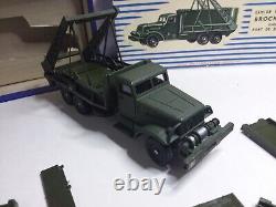 Dinky Toys Ancien #884 Brockway Camion Militaire Tres Bon Etat En Boite