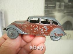 Dinky Toys France. 402 Peugeot Ref 24 K Marron 1948