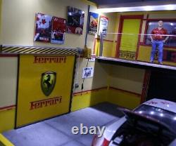 Diorama 1/18 atelier garage Ferrari 36x47x27.5 scale 118 car service center
