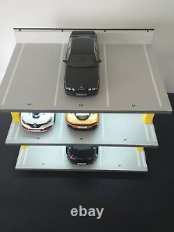 Diorama parking 3 étages avec éclairage voitures miniatures 1/18