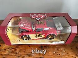 Disney Store Cars 118 LIMITED Edition LIGHTNING MCQUEEN 95RS JAY WARD