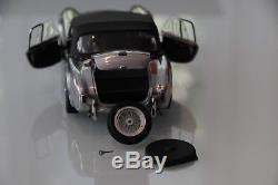 EXOTO 1-18 racing legend Shelby Cobra 260 alu capote noire 1962 Ref. RLG 18122