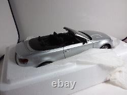 KYOSHO 1/18 BMW 1 SERIES cabrio convertible COMME NEUF EN BOITE