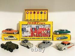 Lot De 6 Dinky Toys Et 2 Coffrets Panneaux De Signalisation