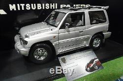 MITSUBISHI PAJERO SWB 1998 gris silver 1/18 AUTOart 77121 voiture miniature