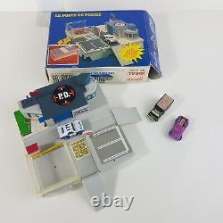 Micro Machines Galoob Ford Box Van Ultra Movers 56 Ford Pickup Poste de Police