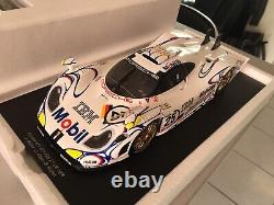 PORSCHE 911 GT1 N°25 Le Mans 1998 18S121 SPARK 1/18