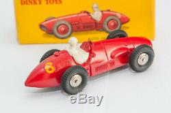 Superbe Dinky Toys Auto de Course Ferrari 23J
