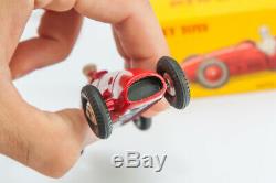 Superbe Dinky Toys Auto de Course Ferrari 23J