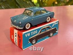 TEKNO 828 VOLKSWAGEN VW 1500 Bleu neuve en boite d'origine